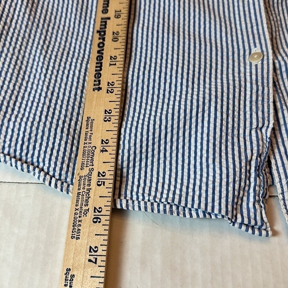 LL bean seersucker button down top - Picture 7 of 7